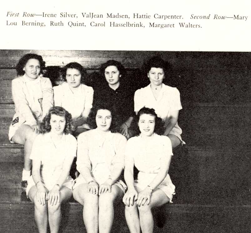 1946 girls' basketball team photos 